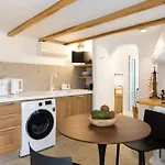 Kallos & Apartamento Naxos City