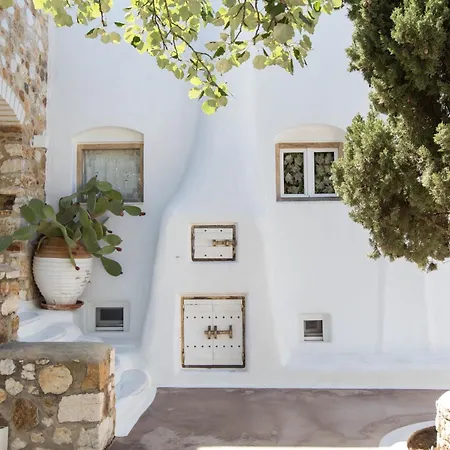 Kallos & * Naxos City