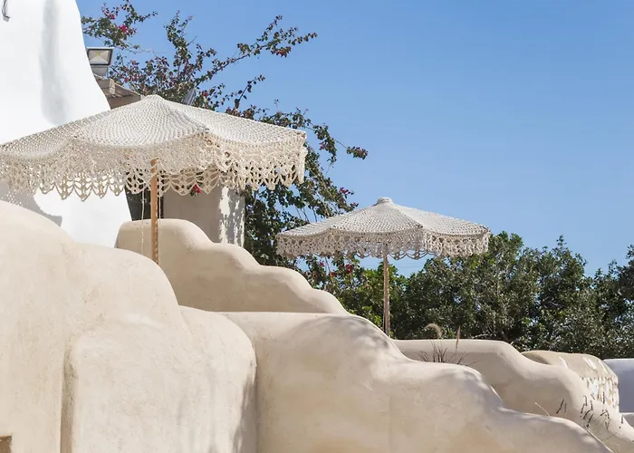 Kallos & * Naxos City