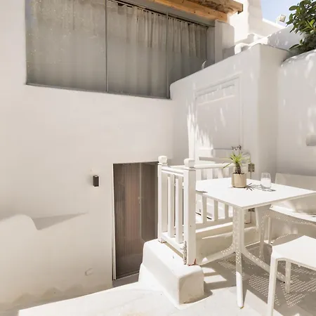 Kallos & Apartment *