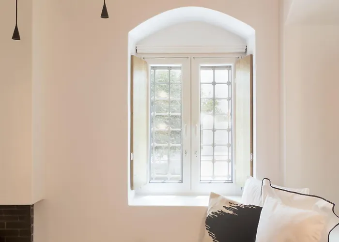 Kallos & * Naxos City